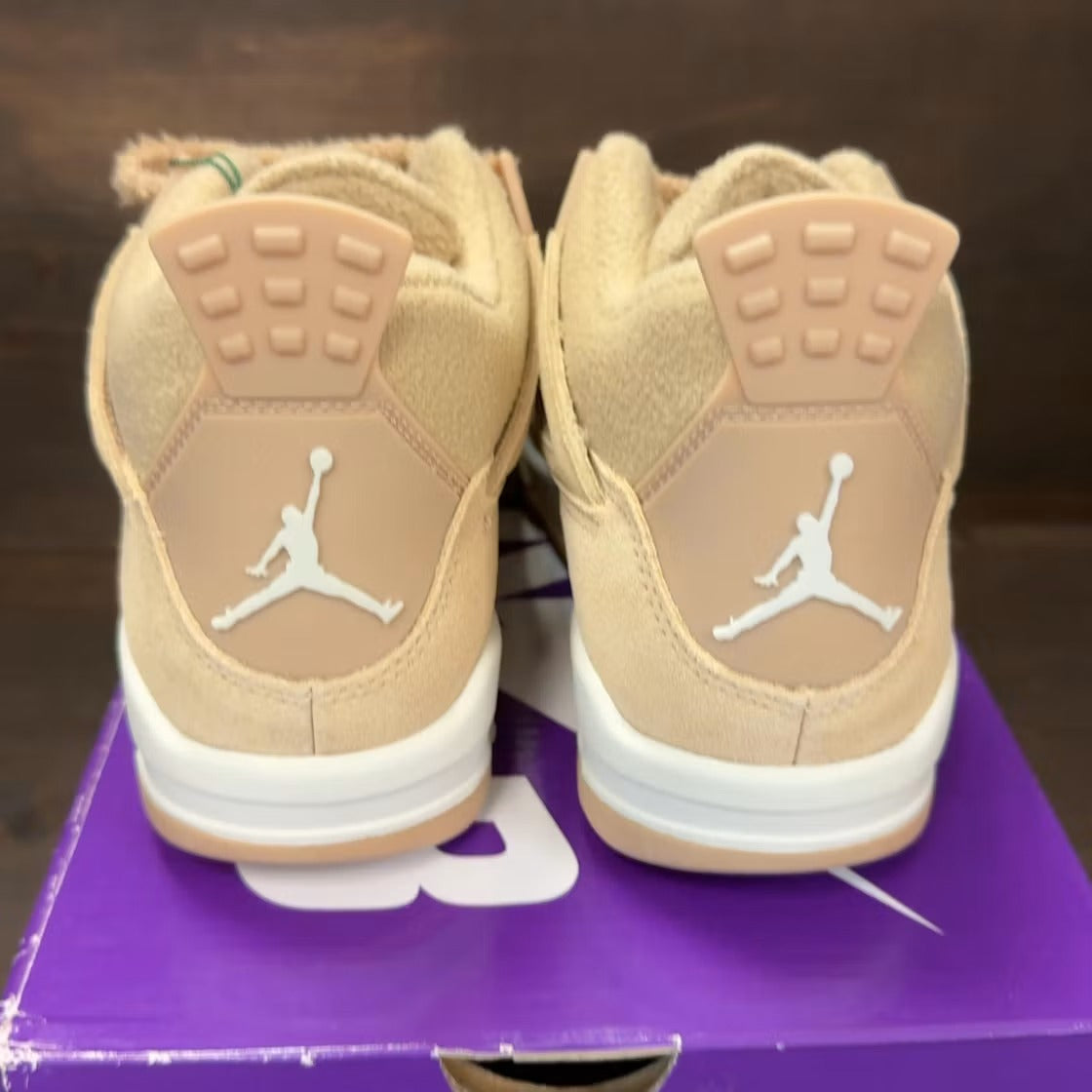 Used - Air Jordan 4 Retro Cozy Girl (Women's) - US W 6 - detail 4
