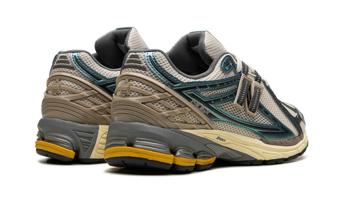 New Balance 1906R "New Spruce" Sneakers
